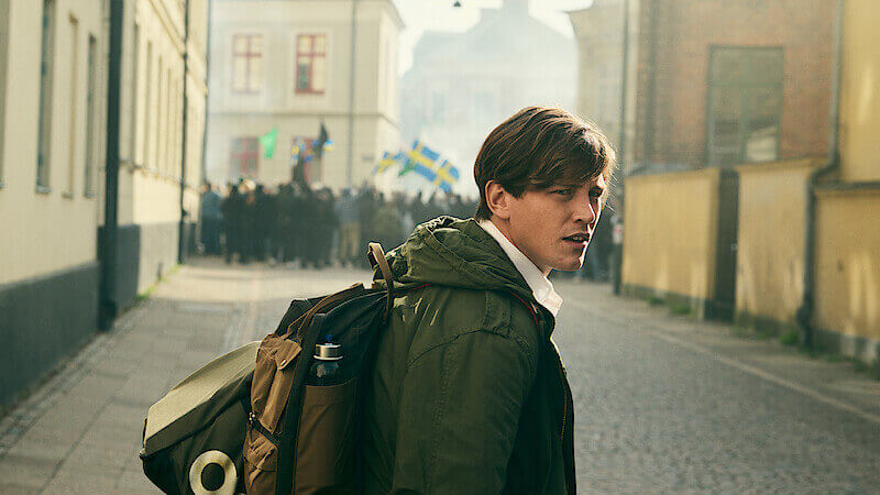 An Honest Life: Aidiyetsiz