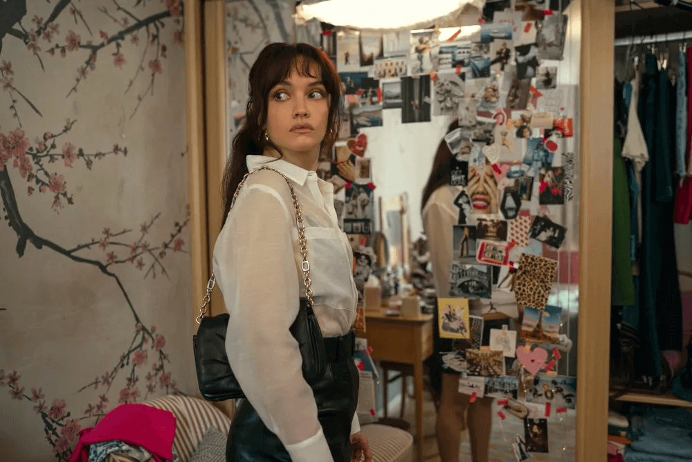 The Girlfriend: Üstüne Biraz Kiraz