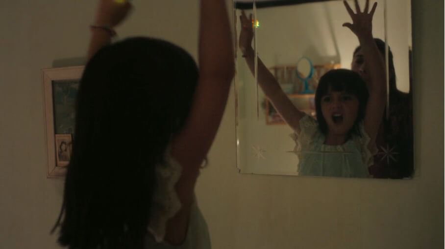 Swim to Me: Ritüeller Dizisinde Duygusal Bağlar