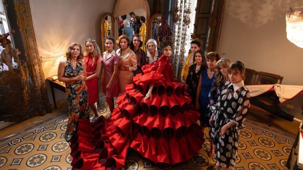 Elmaslar: Hiçbir Şey Ama Her Şey