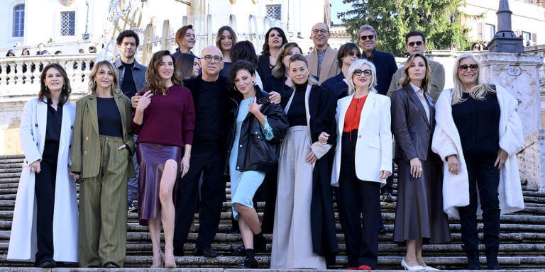 Elmaslar: Hiçbir Şey Ama Her Şey