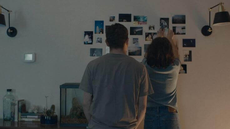 Little Fish (2020): Unutmanın Salgını, Hatırlamanın Direnişi