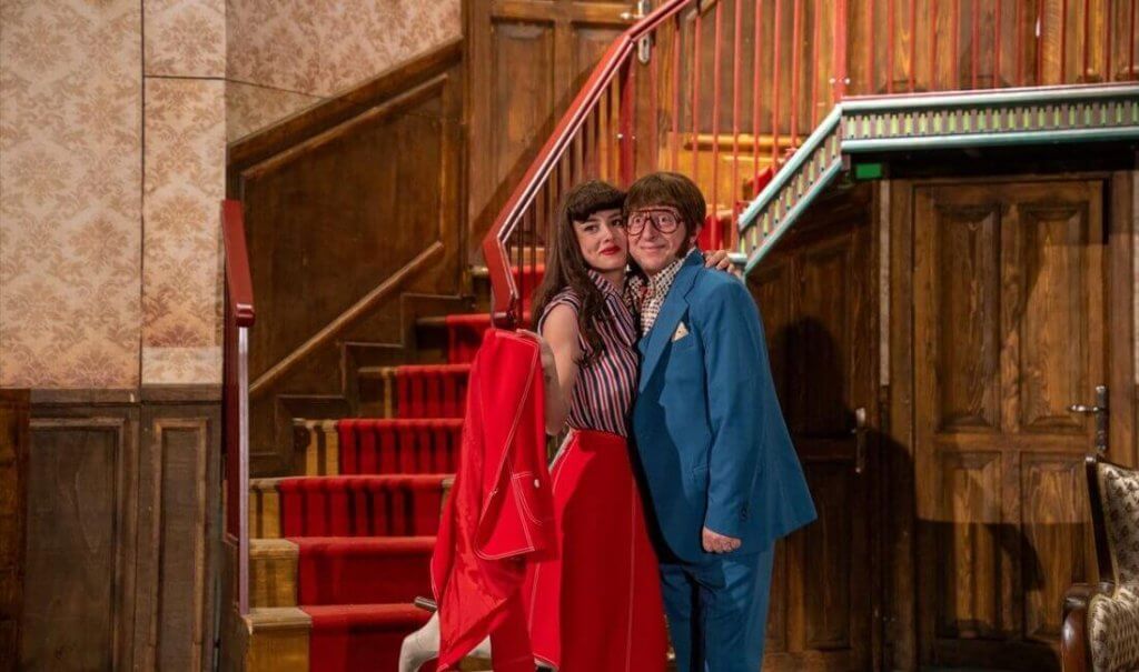 Oyunun Oyunu: Üç Fazda Fars