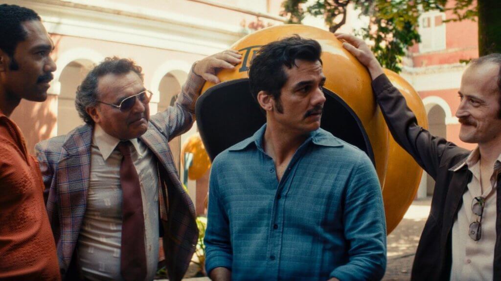 The Secret Agent: Sahte Tarihin Gerçek Deşifrasyonu