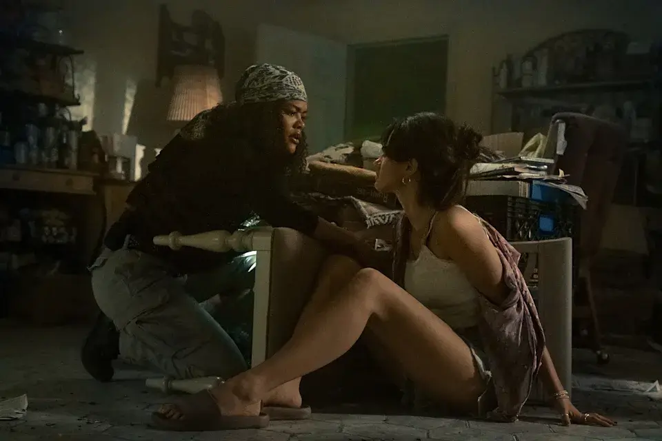 The rip filminde Teyana Taylor ve Sasha Calle