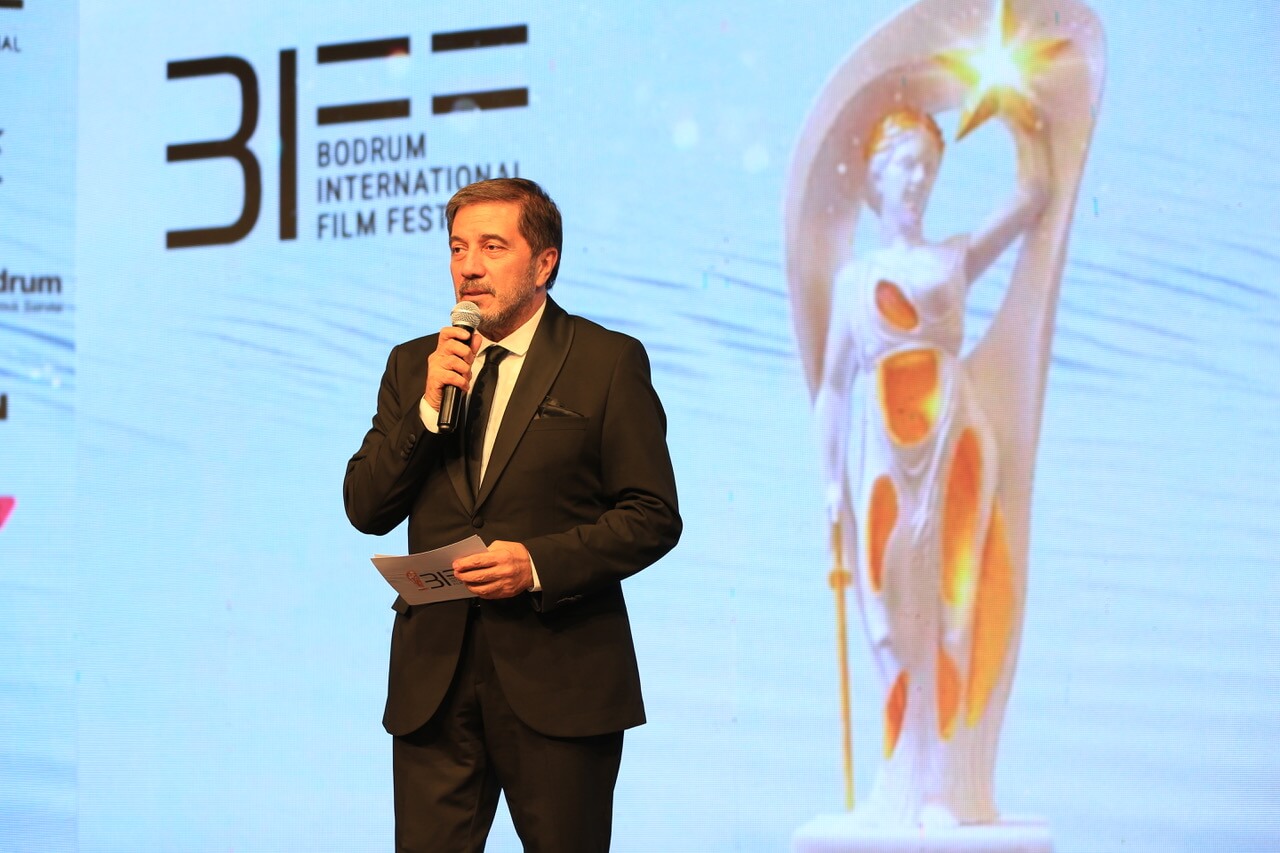 Bodrum Uluslararası Film Festivali Direktörü Cenk Sezgin, festivalin yeni nesil vizyonu hakkında konuşma yapıyor.