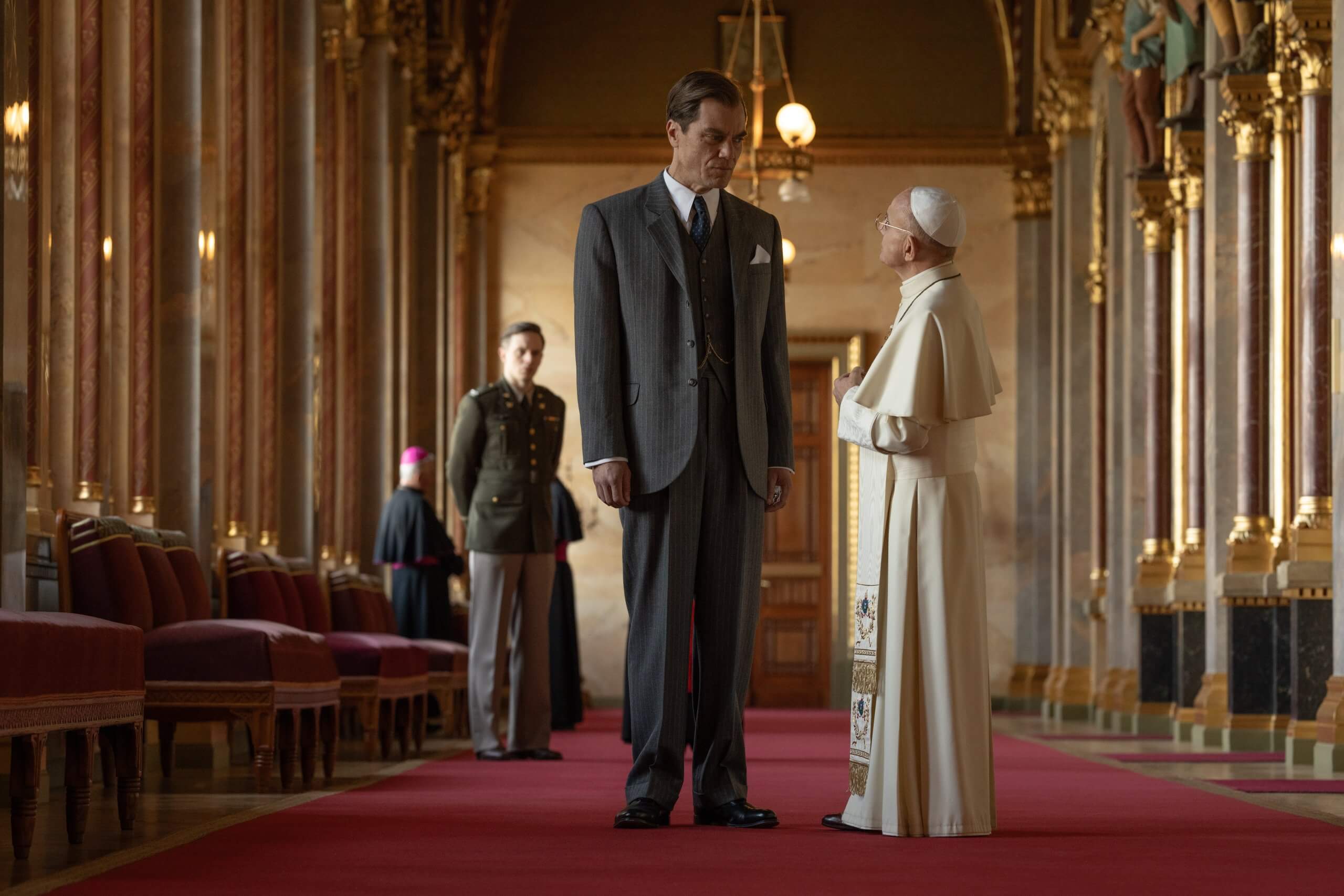 Nuremberg: Russell Crowe'un Devleştiği, Tarihin Cilalandığı Bir Psikolojik Gerilim