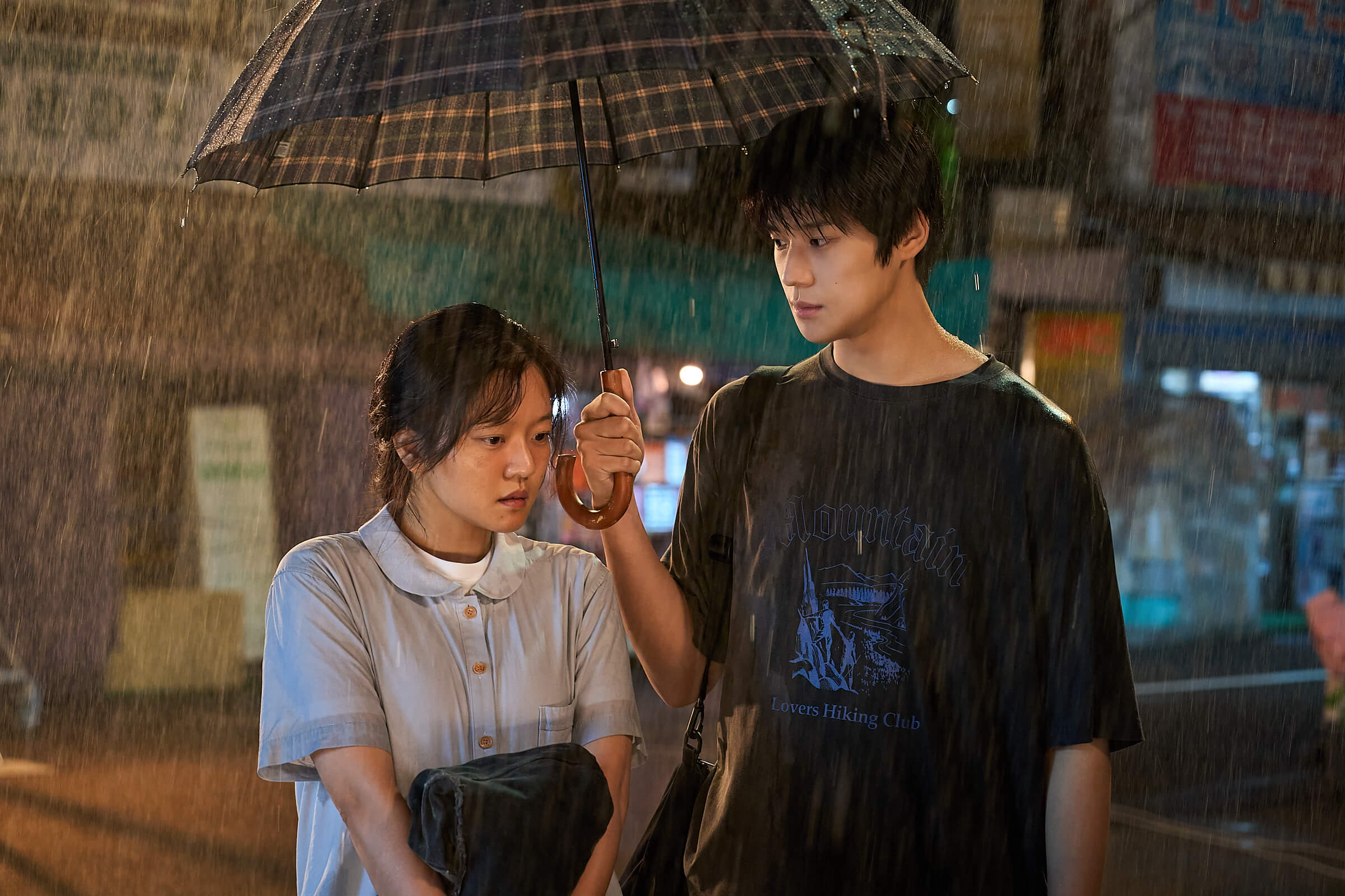 Pavane filmi Ko A Seong ve Moon Sang-min canlandırdığı karakterler