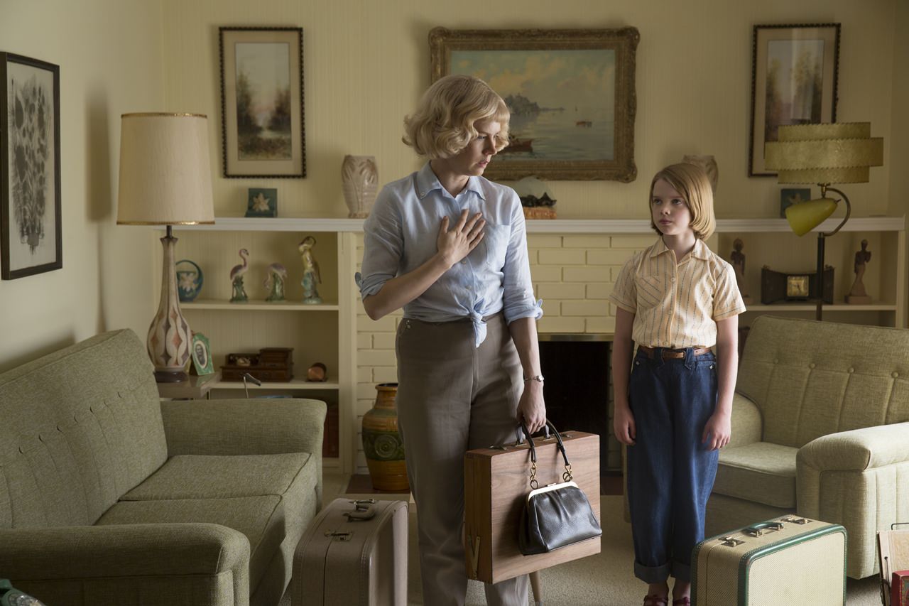 Big Eyes filminden Amy Adams’ın canlandırdığı Margaret Keane ve kızı