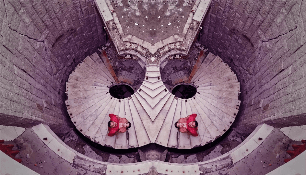 Hiçbir Şey Normal Değil: Başka Bir Dünya Keşfetmeye Hazır mısınız?