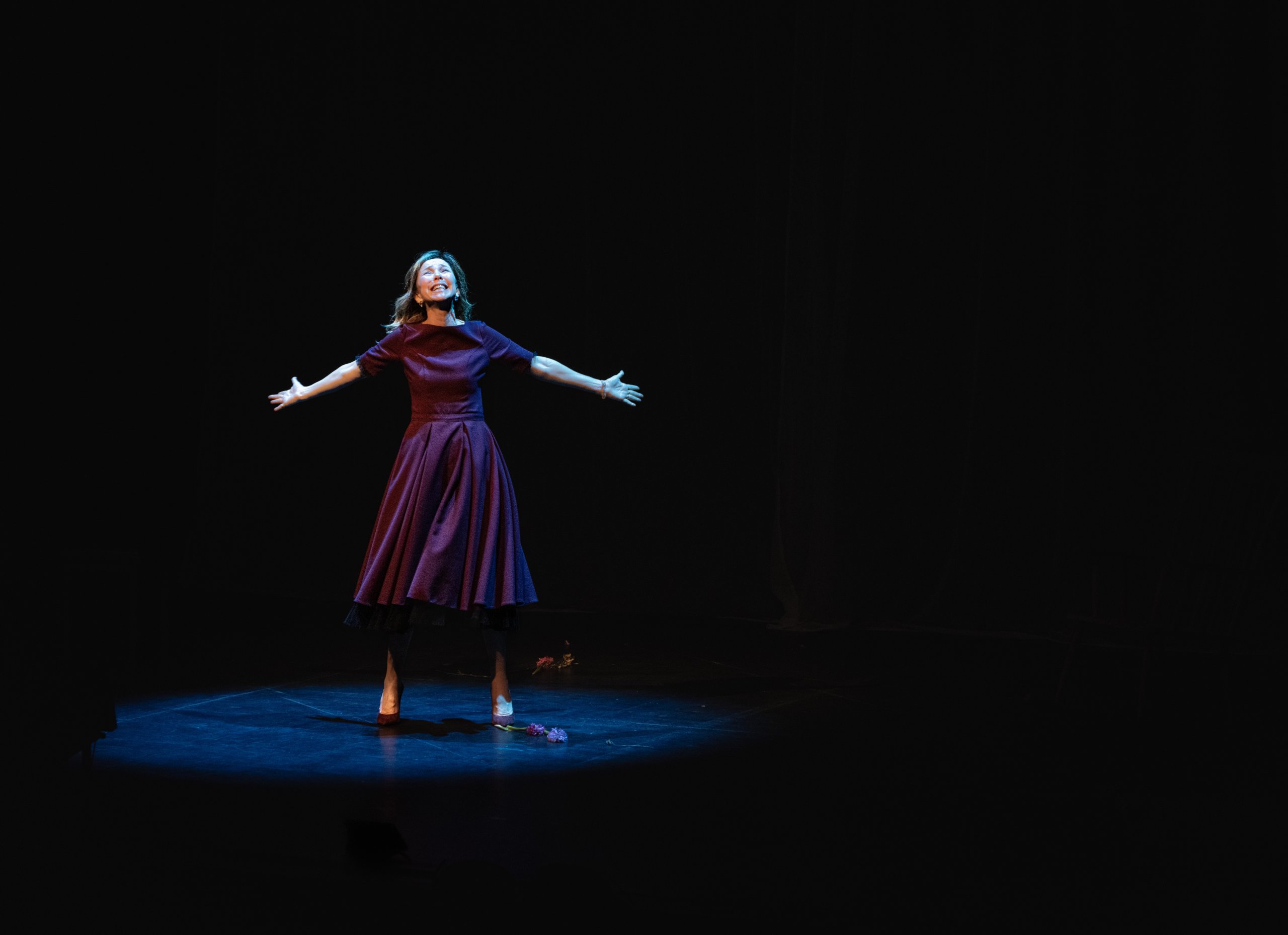 İnci Türkay "Liste" ile İstanbul Prömiyerinde Ayakta Alkışlandı