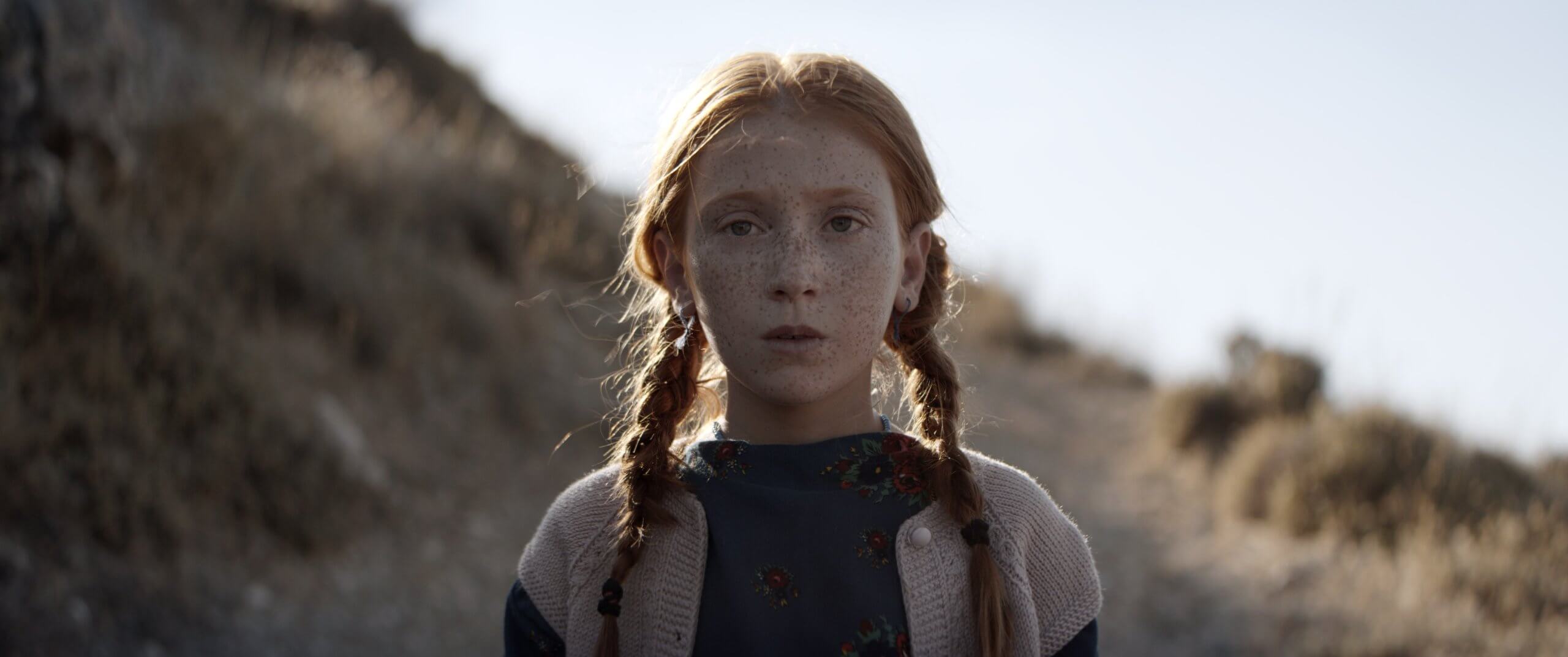 Emin Alper Kurtuluş filminden ikiz kız çocuklarından birisi