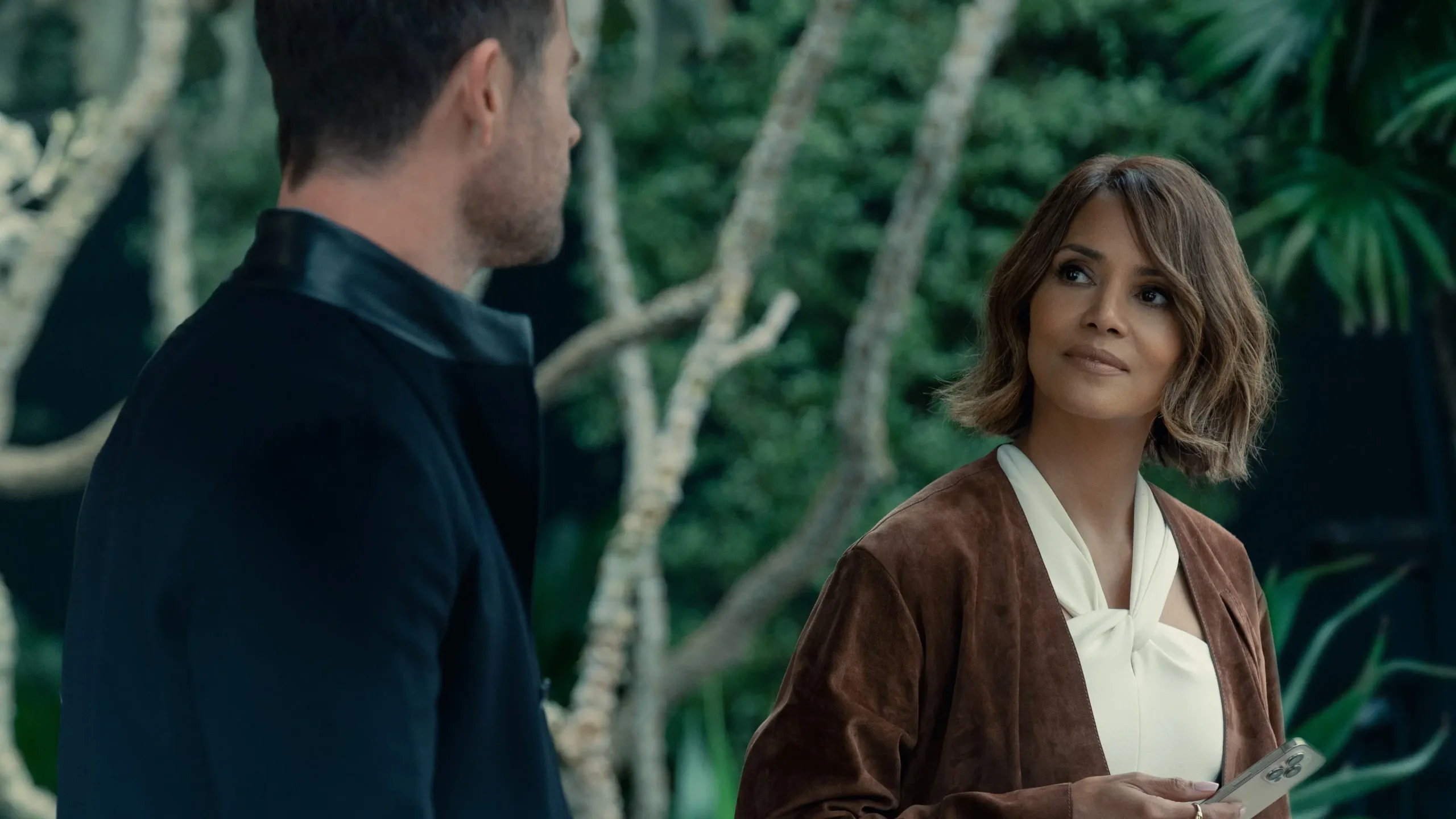 Crime 101: Polis Hulk, Hırsız Thor’u Yakalamaya Çalışıyor