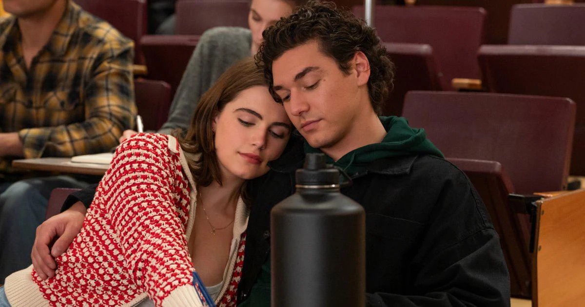 Off Campus: Prime Video’nun Yeni Gençlik Dizisi Nasıl?