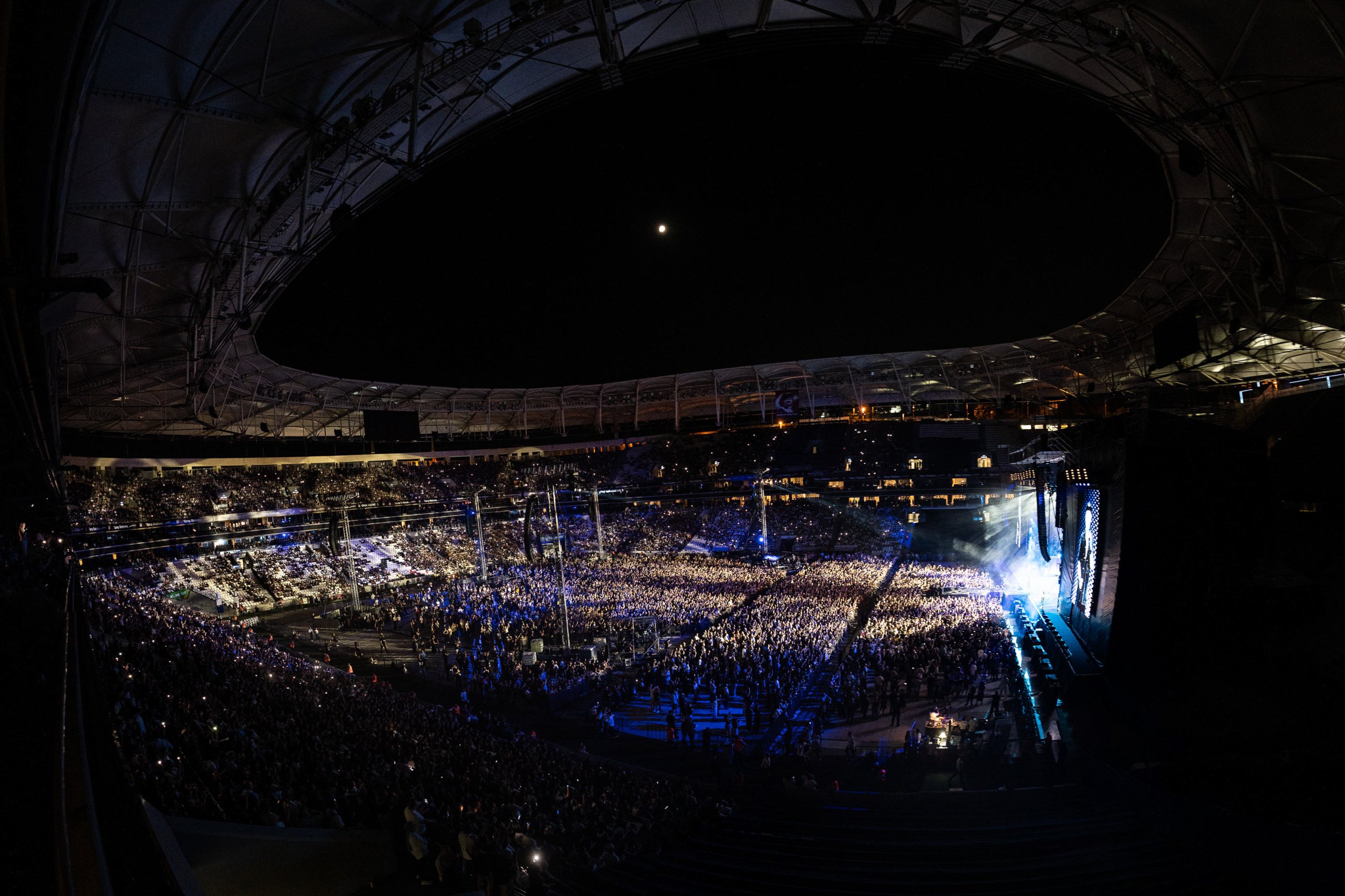 Scorpions 33 Yıl Sonra Aynı Stadyumda İstanbul'la Yeniden Buluştu