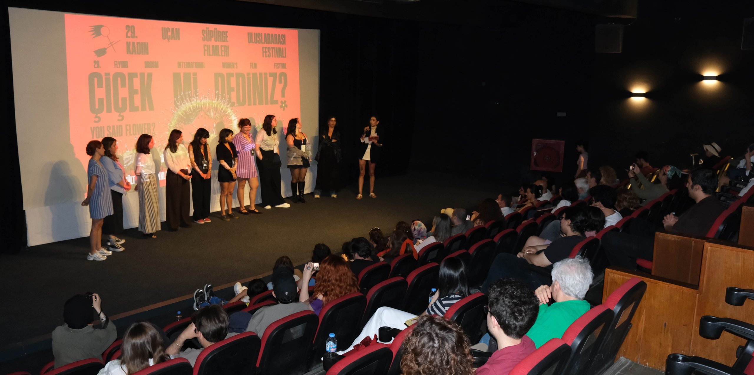 Uçan Süpürge'de 5. Gün: Festivalin 5. Gününde Bellek, Direniş ve Adalet Öne Çıktı