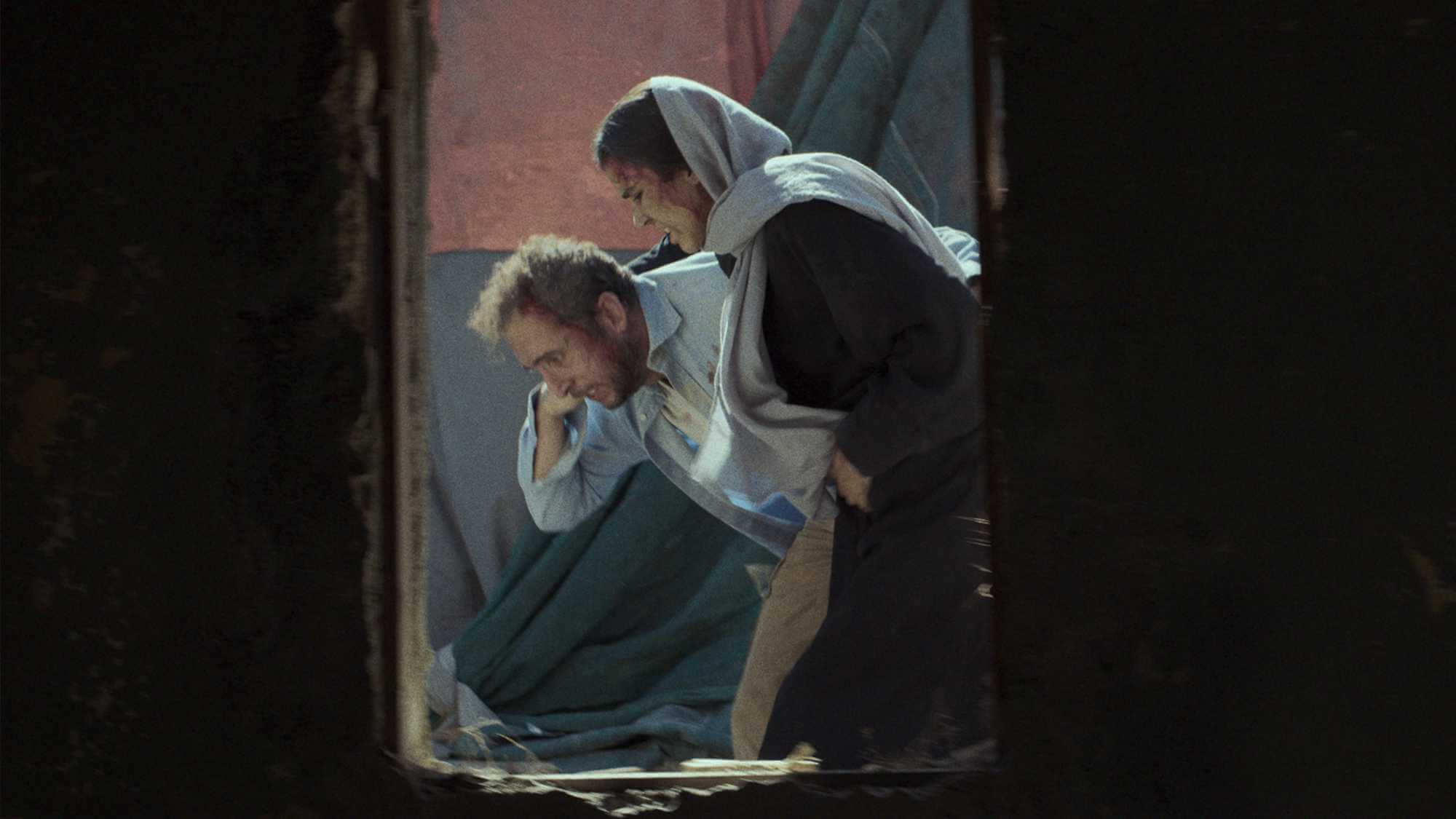 Chronicles From The Siege: Kuşatma Altında Hayatın Adı Hayatta Kalmakmış