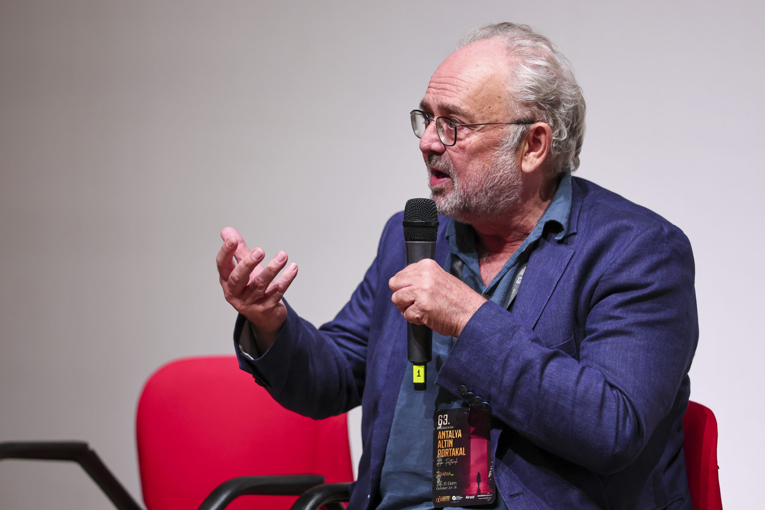 63. Antalya Altın Portakal Film Festivali’nde Yarışma Filmlerinin Ekipleri ve Kurgu Paneli Seyirciyle Buluştu